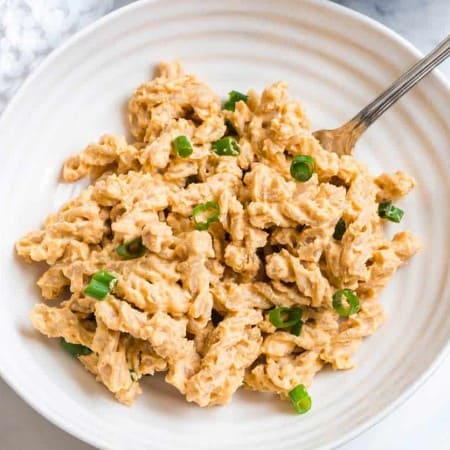 bowl of buffalo chicken pasta