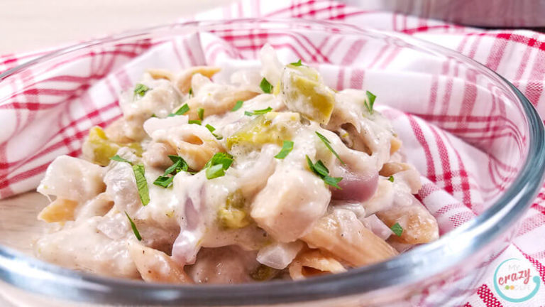 Healthy Chicken Philly Cheesesteak Pasta (VIDEO)