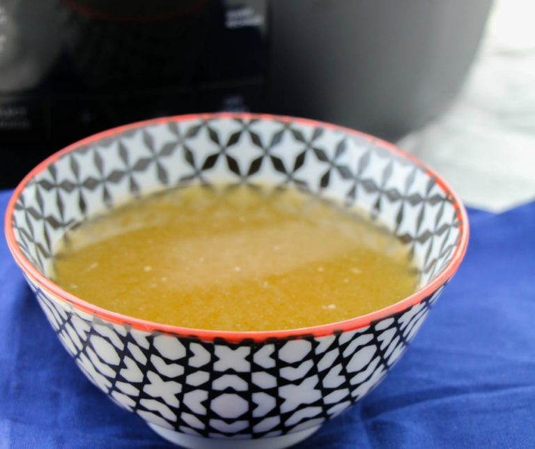 How To Make Crockpot Chicken Bone Broth