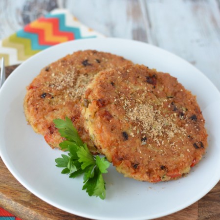 This Easy Shrimp Cakes recipe is a delicious appetizer or meal! The Shrimp Cakes with Creole Sauce is a delicious Cajun recipe with just enough spice! You can easily make it spicier if you choose. #cajun #creole #shrimpcakes