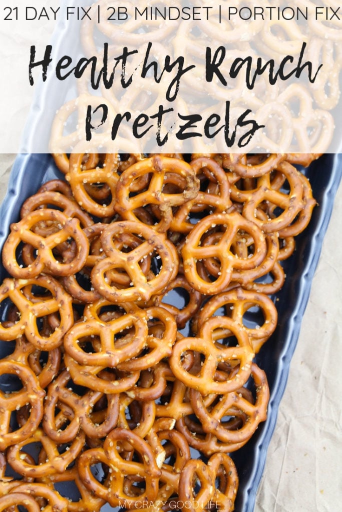 These healthy Ranch Pretzels are the perfect mid-day snack! No seasoning packed needed as you can mix your own spices for a healthier snack. These ranch flavored pretzels are a kid friendly snack! 21 Day Fix Treat Swap | Healthy Snack Recipe | Kid Snacks | Ranch Snacks