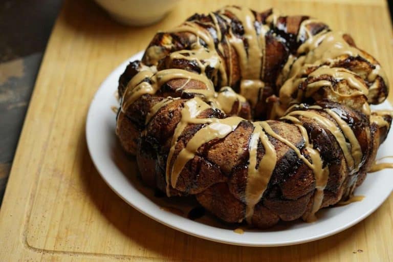 Peanut Butter Cup Monkey Bread