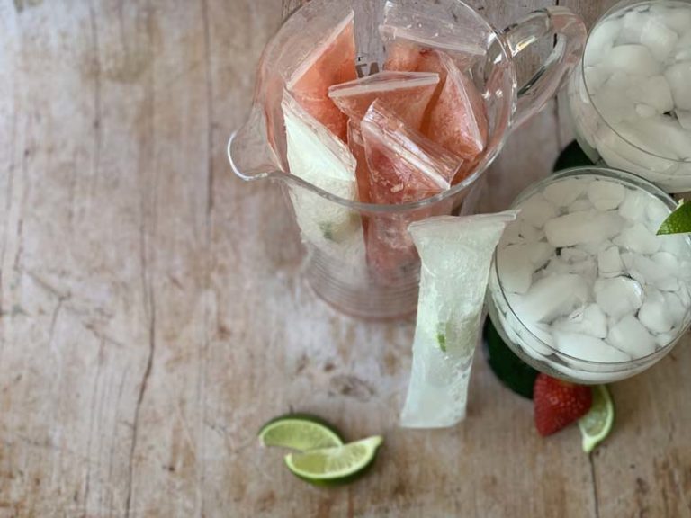 Strawberry Margarita Popsicles | Margarita Popsicles